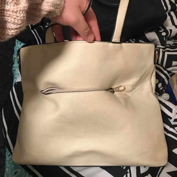 Purse - Picture 3 of 4